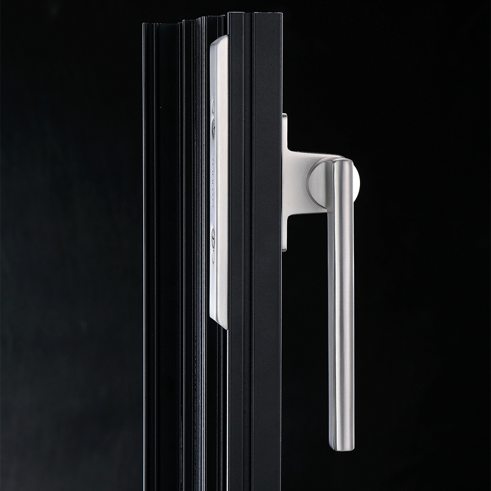 Hidden fan with extremely narrow handle